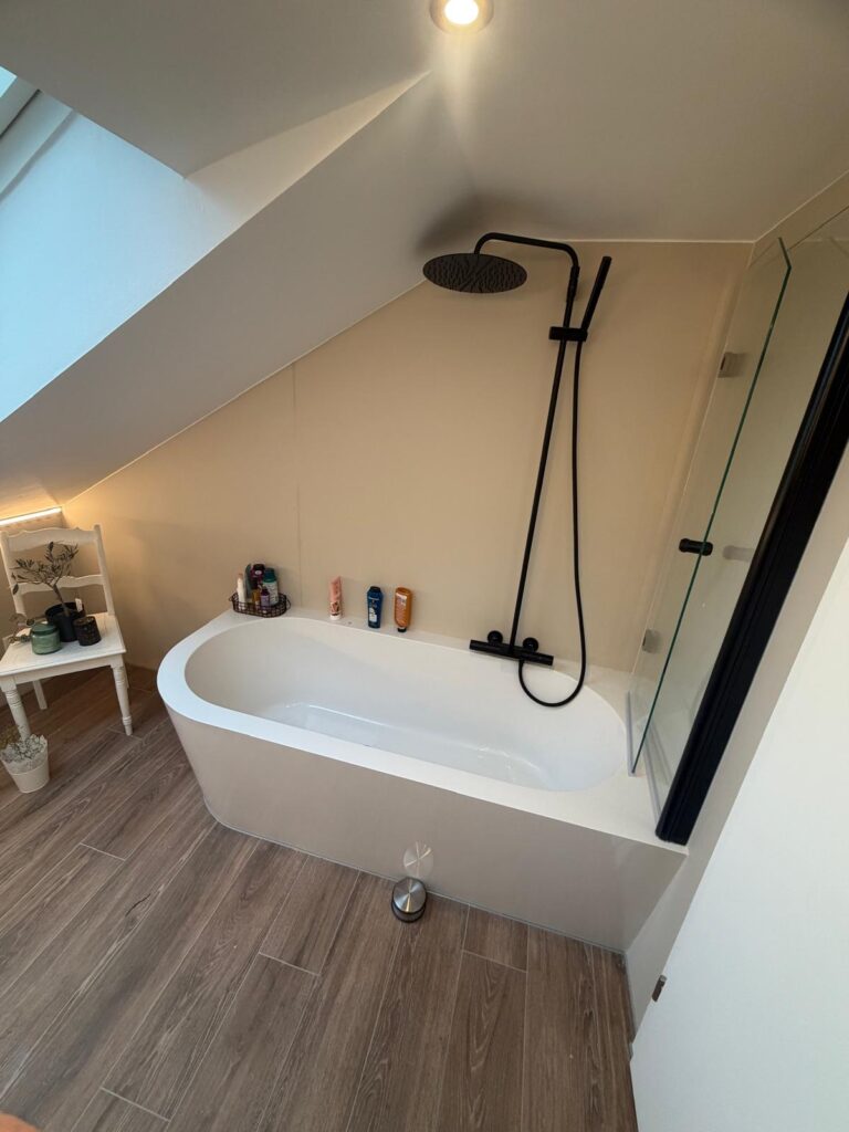 Modernes Bäderprojekt von BLK Haustechnik in Großkrotzenburg